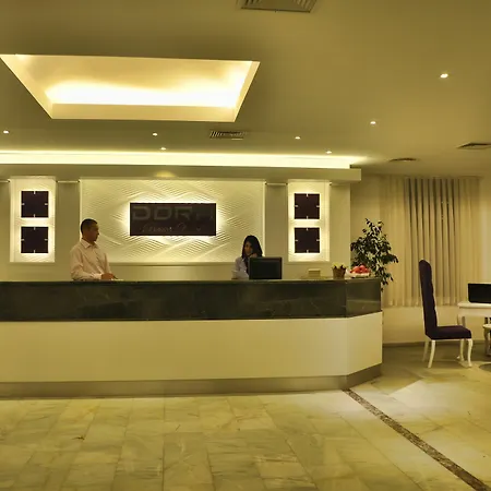Hotel Dora 4*
