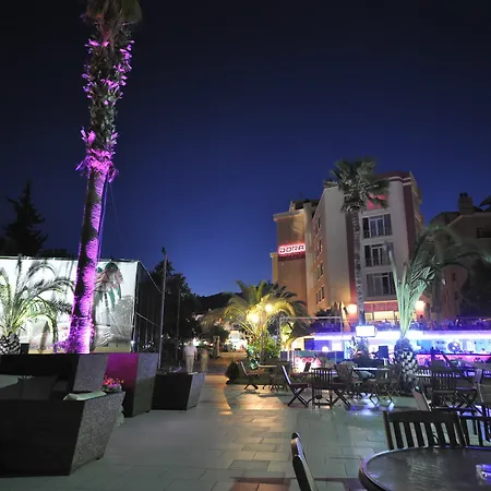 Hotel Dora